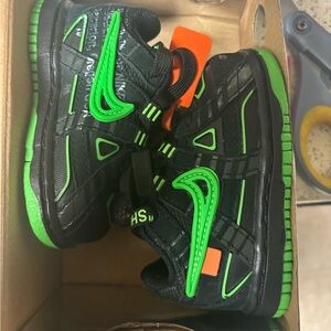 Nike off-white rubber dunk green line